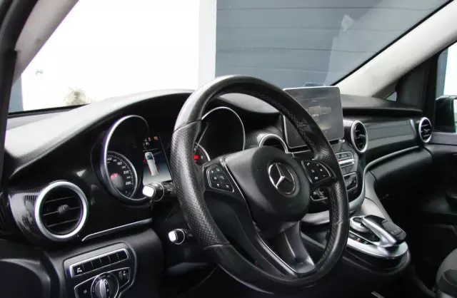 MERCEDES-BENZ Klasa V 