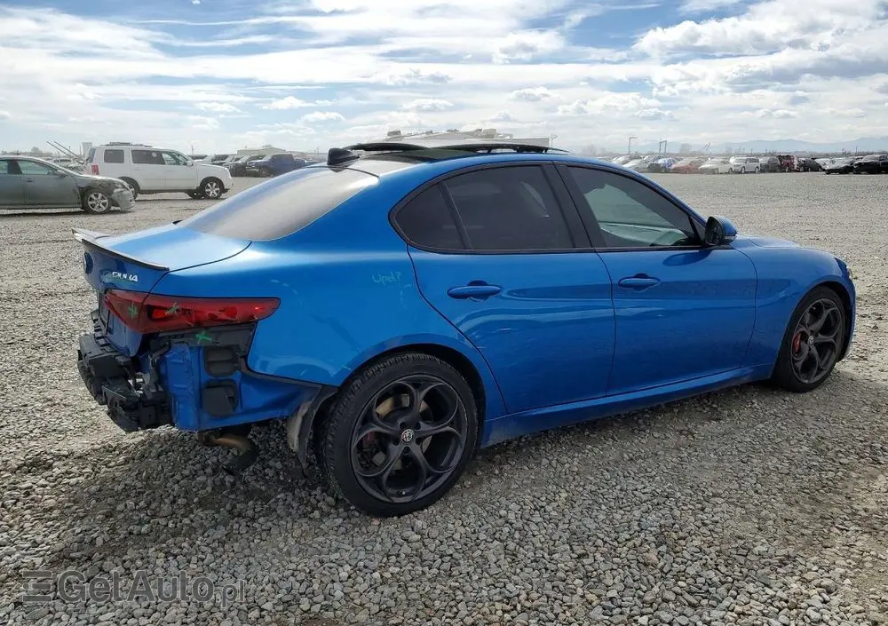 ALFA ROMEO Giulia 2.0 Turbo 16V AT8-Q4 Veloce Ti