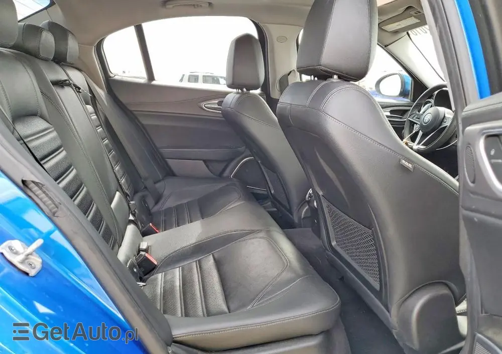 ALFA ROMEO Giulia 2.0 Turbo 16V AT8-Q4 Veloce Ti