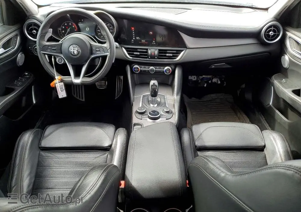 ALFA ROMEO Giulia 2.0 Turbo 16V AT8-Q4 Veloce Ti