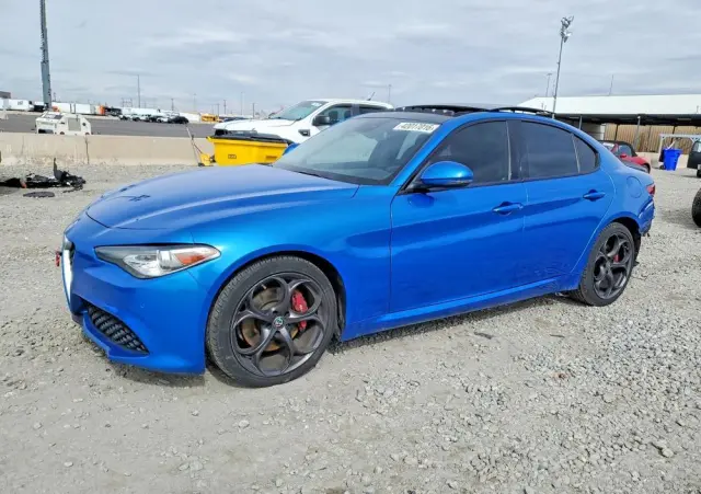 ALFA ROMEO Giulia 2.0 Turbo 16V AT8-Q4 Veloce Ti