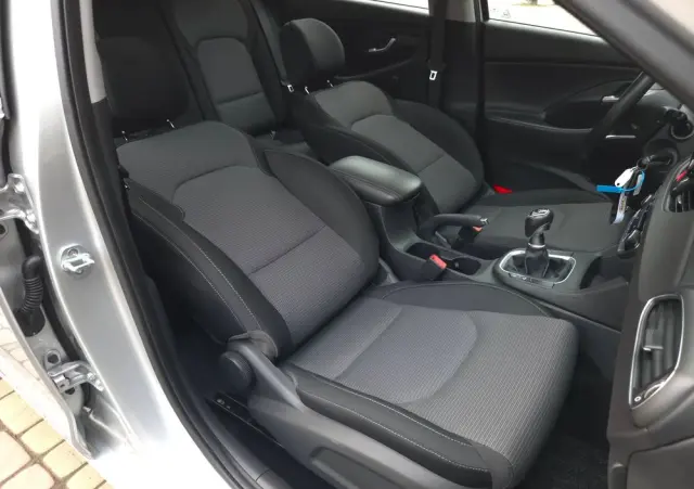 HYUNDAI I30 1.4 Select