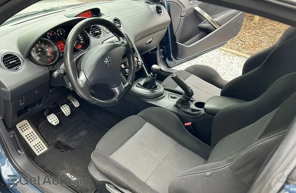 PEUGEOT RCZ 