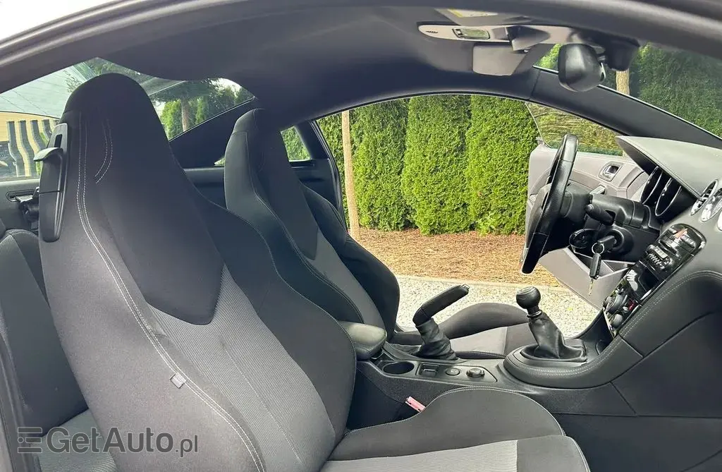 PEUGEOT RCZ 
