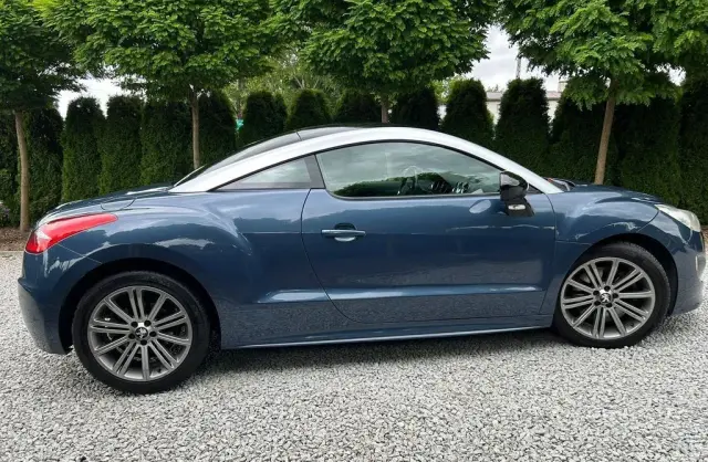 PEUGEOT RCZ 