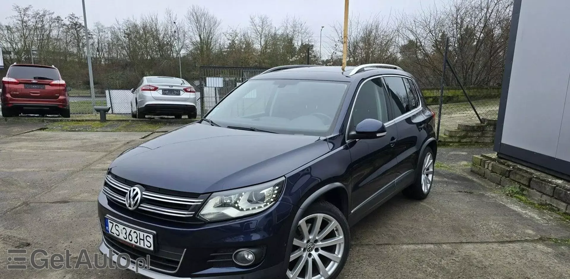 VOLKSWAGEN Tiguan 