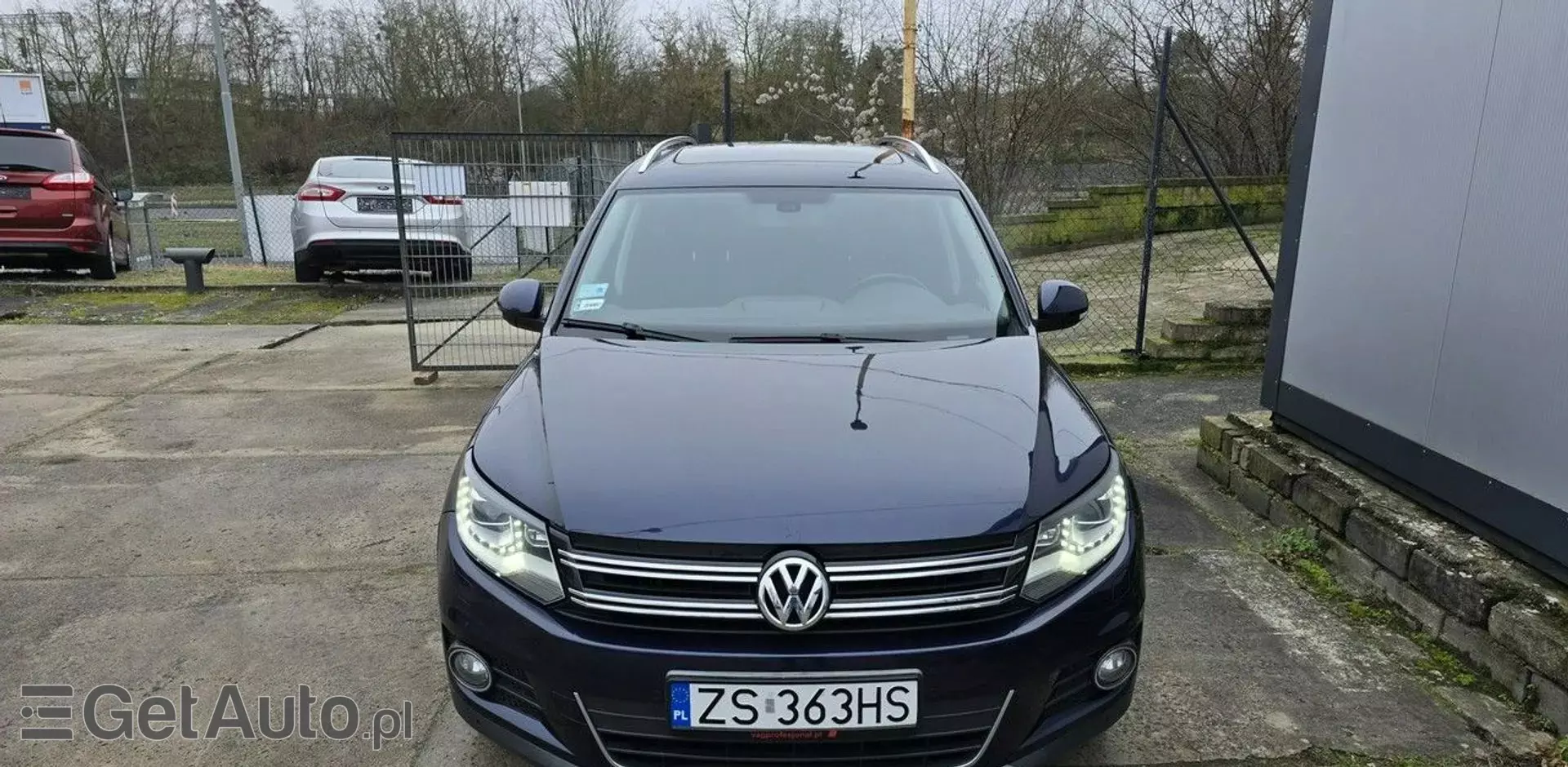 VOLKSWAGEN Tiguan 