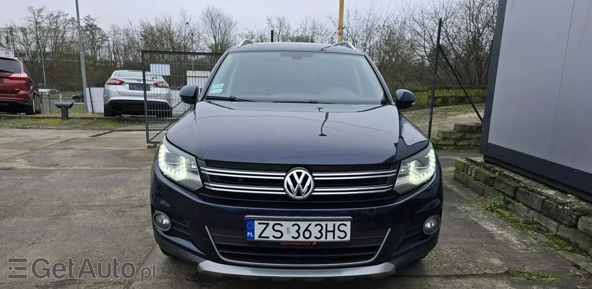 VOLKSWAGEN Tiguan 