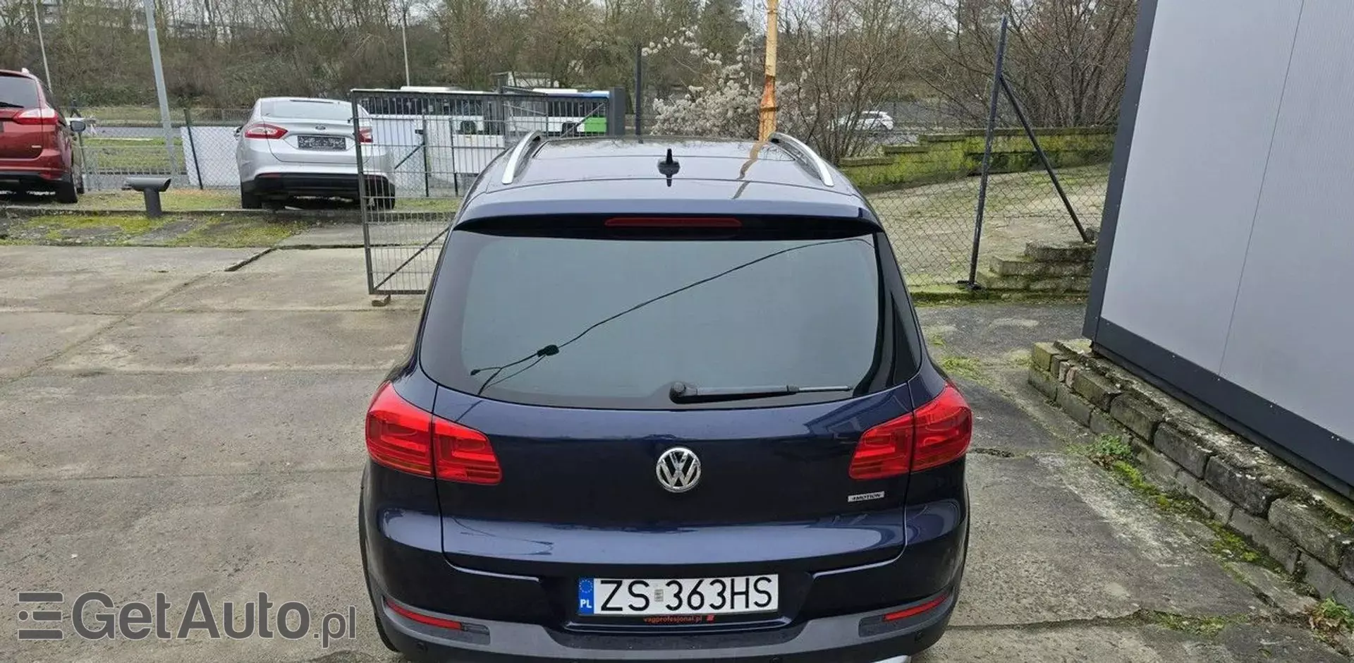 VOLKSWAGEN Tiguan 