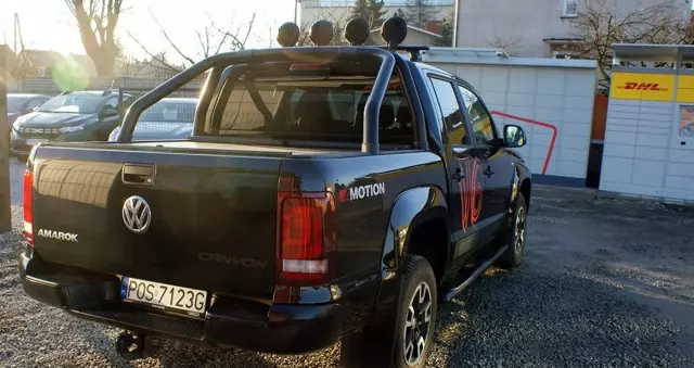 VOLKSWAGEN Amarok 