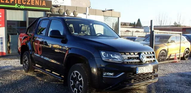 VOLKSWAGEN Amarok 