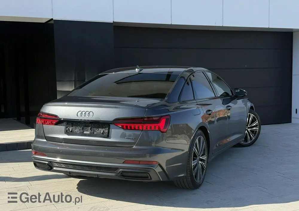 AUDI A6 Limousine 55 TFSI e PHEV Quattro S Line S tronic