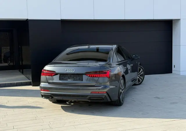 AUDI A6 Limousine 55 TFSI e PHEV Quattro S Line S tronic