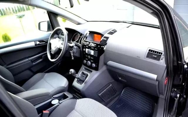 OPEL Zafira 