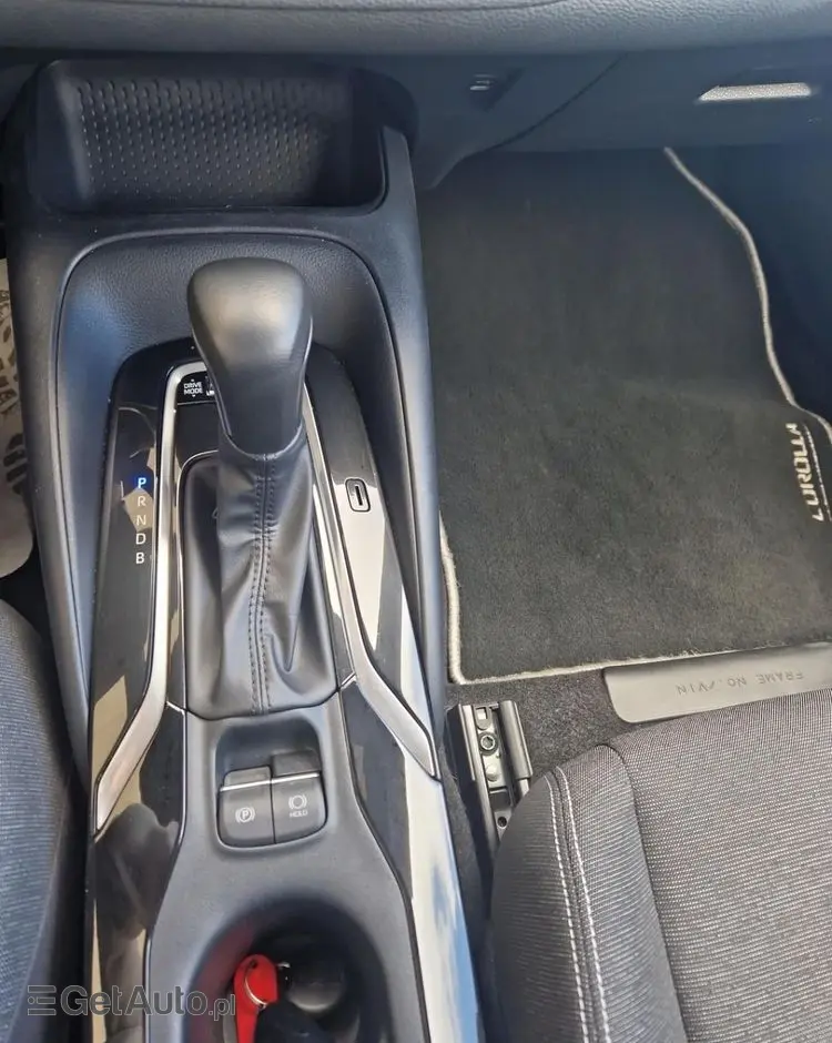 TOYOTA Corolla 1.8 Hybrid Comfort