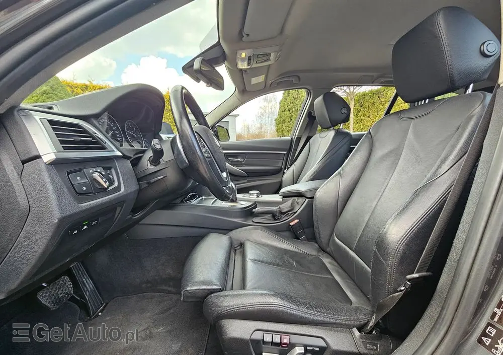 BMW Seria 3 320d xDrive Sport Line Shadow sport