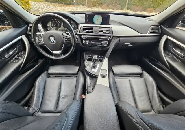 BMW Seria 3 320d xDrive Sport Line Shadow sport