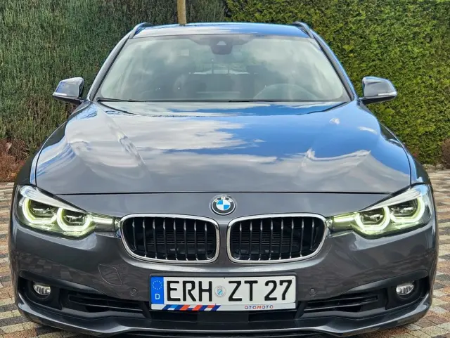 BMW Seria 3 320d xDrive Sport Line Shadow sport