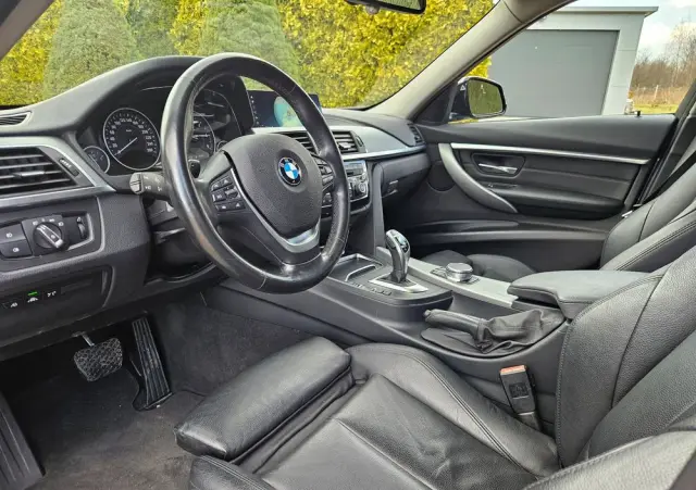 BMW Seria 3 320d xDrive Sport Line Shadow sport