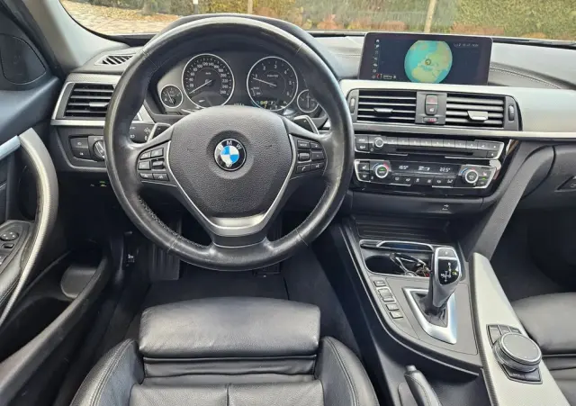 BMW Seria 3 320d xDrive Sport Line Shadow sport
