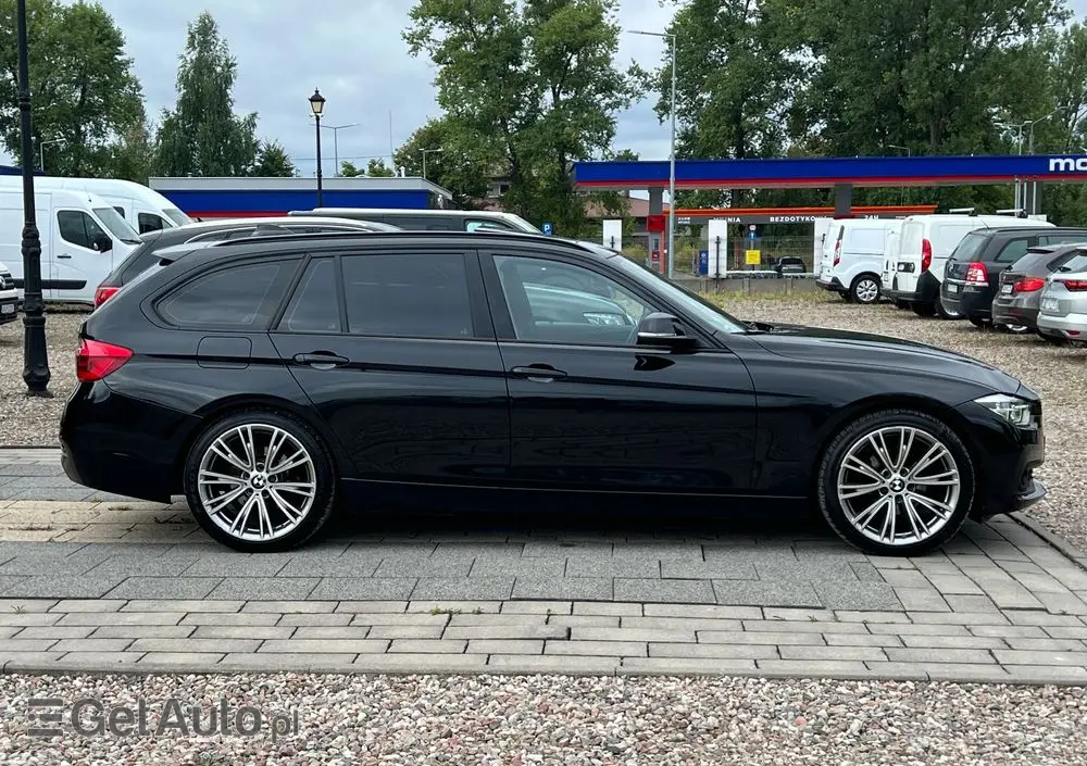 BMW Seria 3 318d Touring Edition Luxury Line Purity