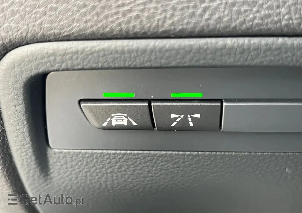 BMW Seria 3 318d Touring Edition Luxury Line Purity