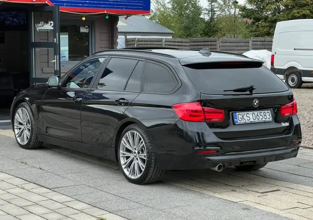 BMW Seria 3 318d Touring Edition Luxury Line Purity