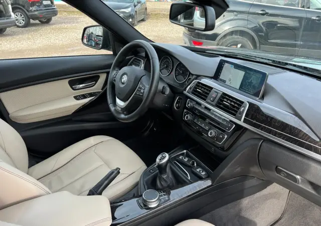 BMW Seria 3 318d Touring Edition Luxury Line Purity