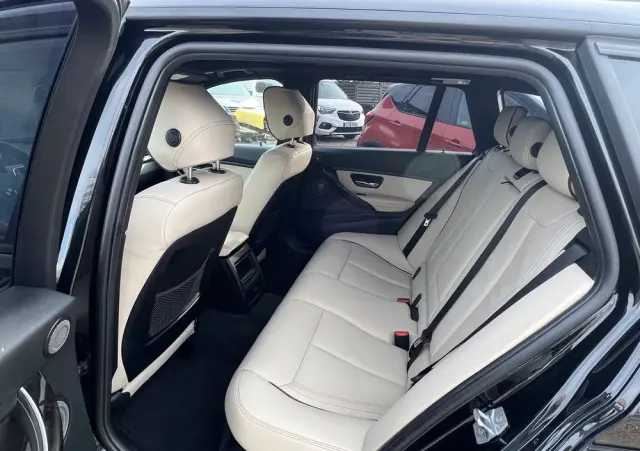 BMW Seria 3 318d Touring Edition Luxury Line Purity