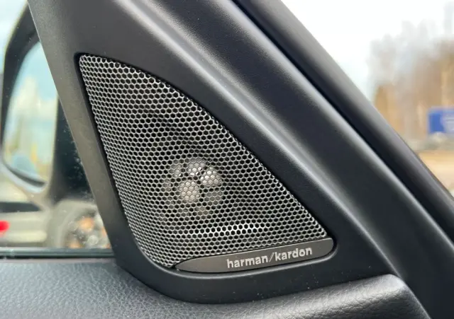 BMW Seria 3 318d Touring Edition Luxury Line Purity