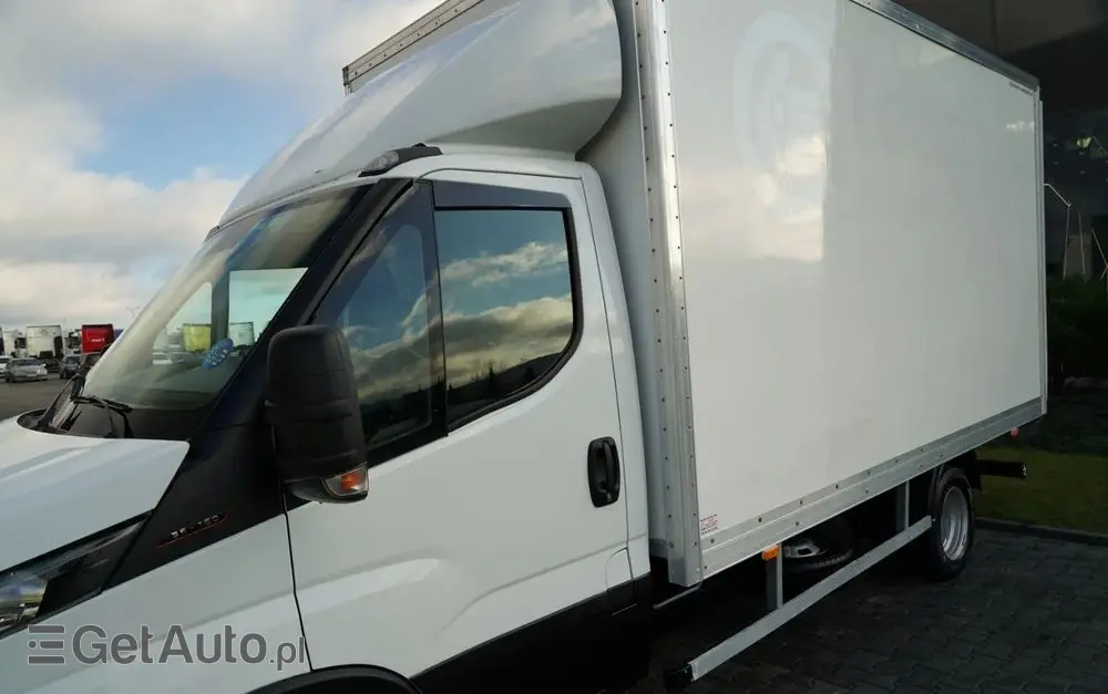 IVECO DAILY 35-160 / KONTENER 4,2 M    / WINDA  / BLIŹNIAK   DMC: 3500 KG /  2022 