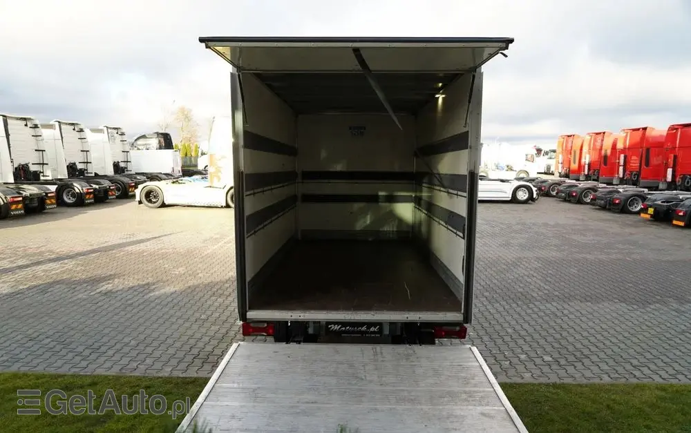 IVECO DAILY 35-160 / KONTENER 4,2 M    / WINDA  / BLIŹNIAK   DMC: 3500 KG /  2022 