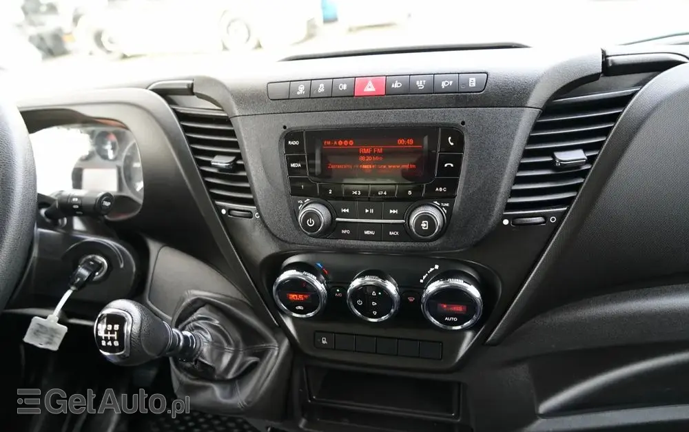 IVECO DAILY 35-160 / KONTENER 4,2 M    / WINDA  / BLIŹNIAK   DMC: 3500 KG /  2022 