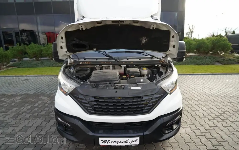 IVECO DAILY 35-160 / KONTENER 4,2 M    / WINDA  / BLIŹNIAK   DMC: 3500 KG /  2022 