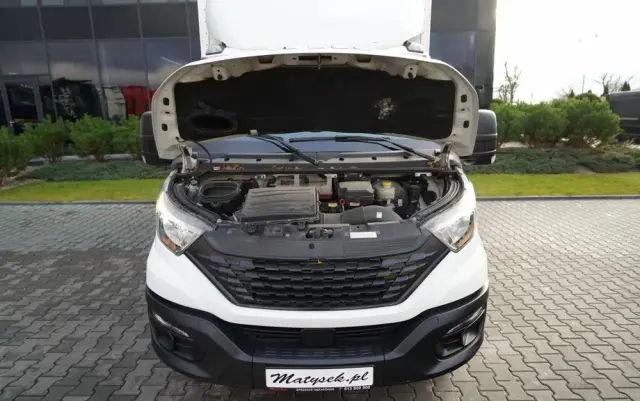 IVECO DAILY 35-160 / KONTENER 4,2 M    / WINDA  / BLIŹNIAK   DMC: 3500 KG /  2022 