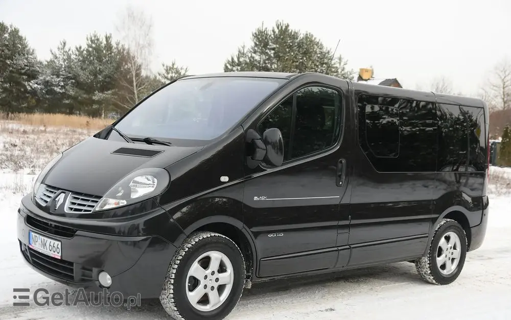 RENAULT Trafic FAP Grand Passenger Black Edition