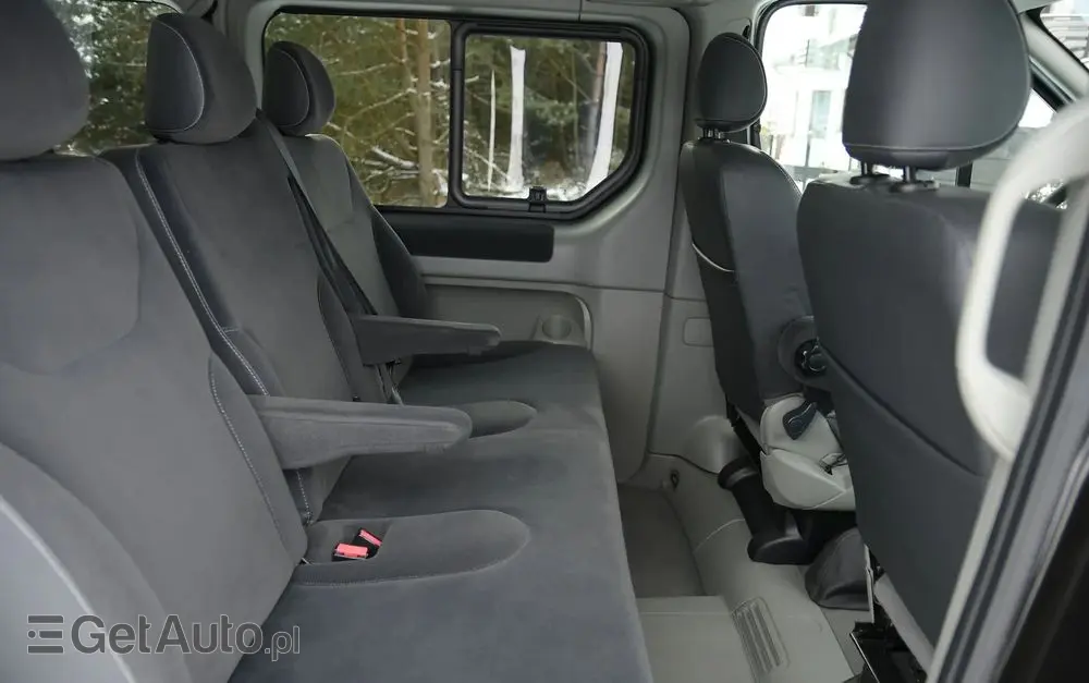 RENAULT Trafic FAP Grand Passenger Black Edition