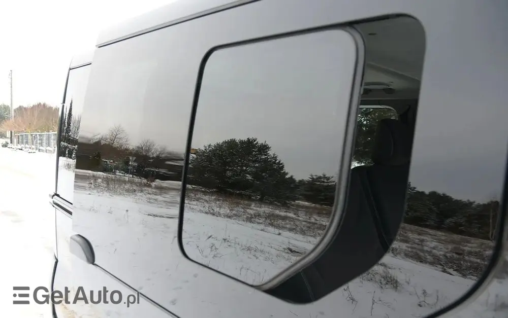 RENAULT Trafic FAP Grand Passenger Black Edition