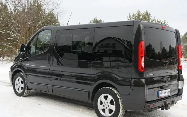 RENAULT Trafic FAP Grand Passenger Black Edition