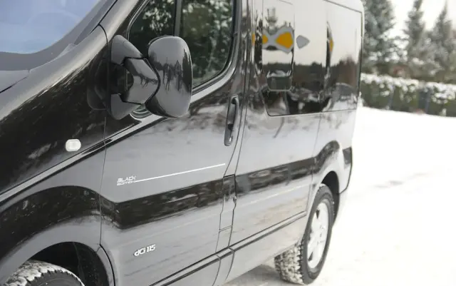 RENAULT Trafic FAP Grand Passenger Black Edition