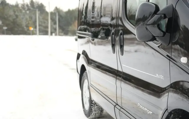 RENAULT Trafic FAP Grand Passenger Black Edition