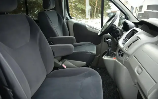 RENAULT Trafic FAP Grand Passenger Black Edition