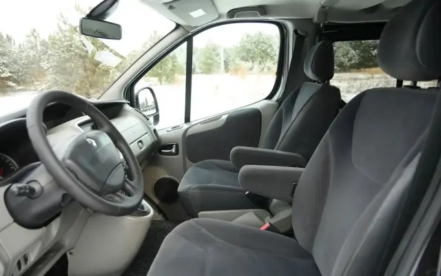 RENAULT Trafic FAP Grand Passenger Black Edition