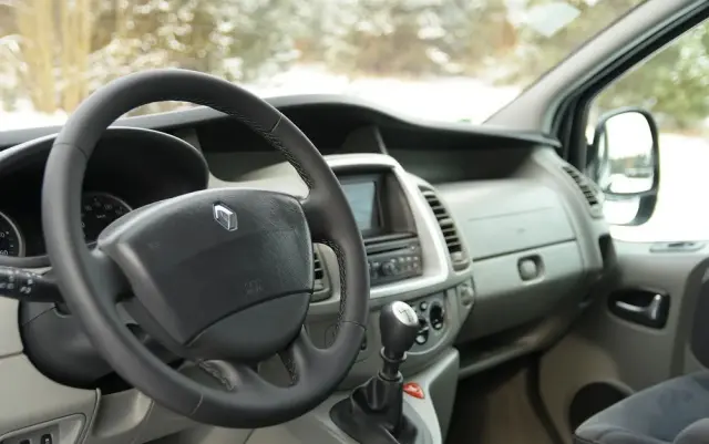 RENAULT Trafic FAP Grand Passenger Black Edition