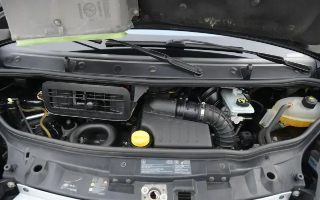 RENAULT Trafic FAP Grand Passenger Black Edition