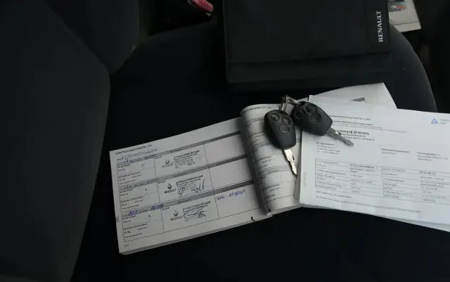 RENAULT Trafic FAP Grand Passenger Black Edition