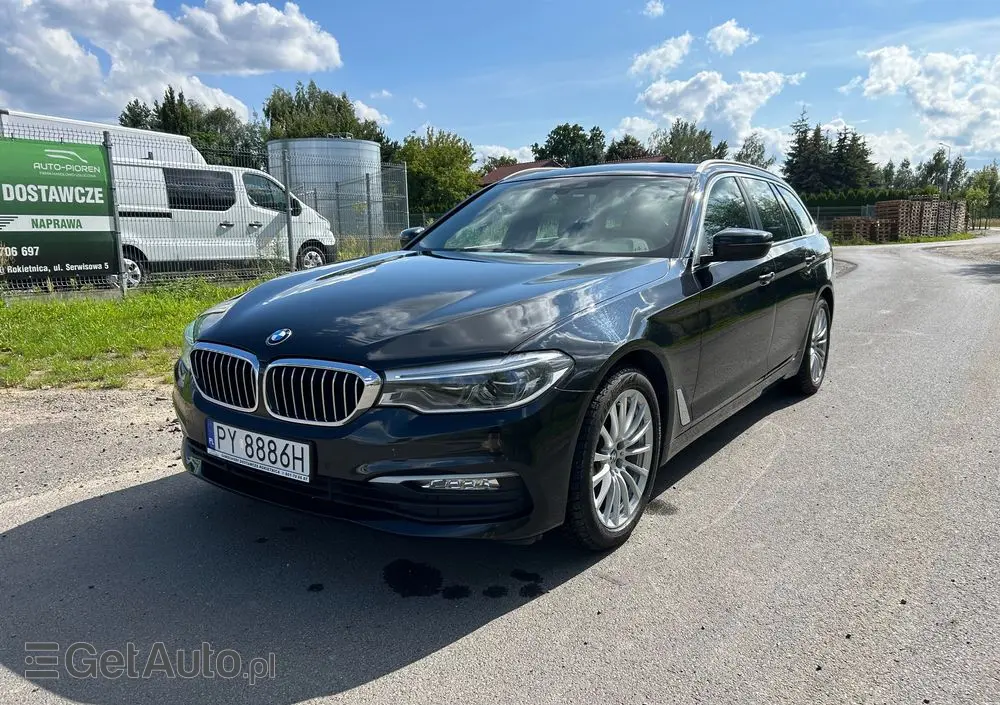 BMW Seria 5 520d Luxury Line