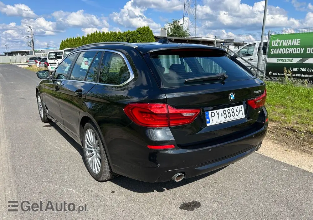 BMW Seria 5 520d Luxury Line