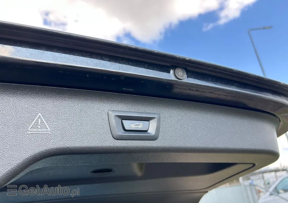 BMW Seria 5 520d Luxury Line