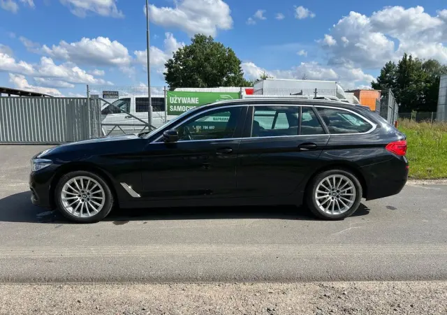 BMW Seria 5 520d Luxury Line